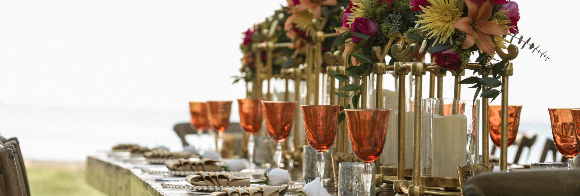 alfresco dining table